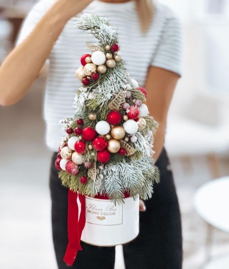 Kompozycja świąteczna choinka prezent dekoracja  (PREMIUM)