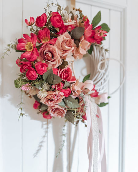 Wianek wiosenny fuksja i brudny róż serduszko  (PREMIUM)