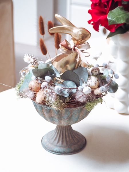 Kompozycja vintage w antycznym naczyniu Wielkanoc (PREMIUM)