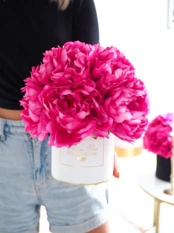 Flower Box Jedwabne Peonie Fuksja M (PREMIUM)