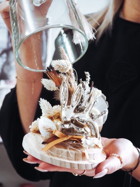 Dekoracja Wielkanocna z króliczkami