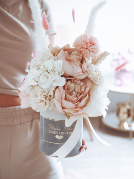 Flower Box  kremowy w szarym pudełku S (PREMIUM)