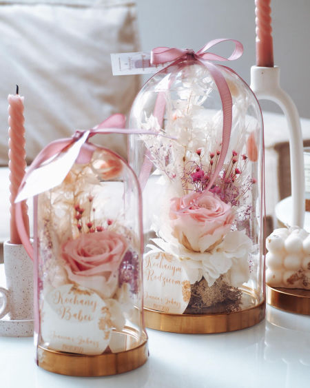 Szklana kopuła z wieczną różą duża złota podstawa (PREMIUM)