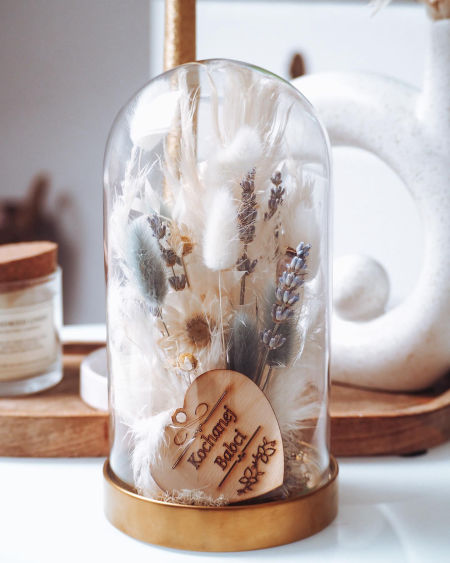 Szklana kopuła z suszonymi kwiatami (PREMIUM)